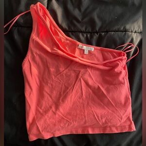 Crop coral tank